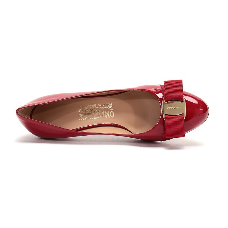 前十奢侈高跟鞋品牌/高跟鞋奢侈品牌排名榜前十名-第2张图片