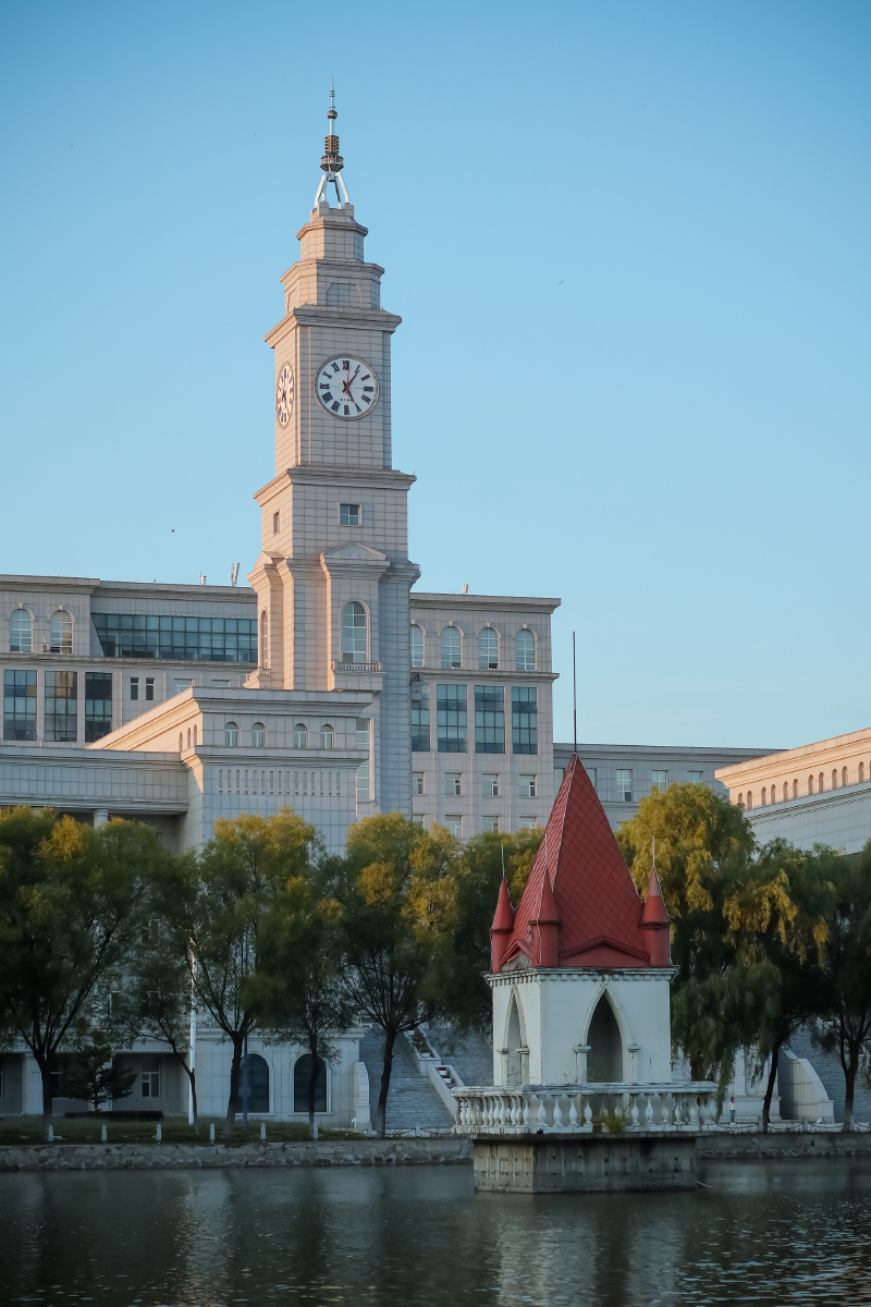 哈尔滨师范大学/哈尔滨师范大学马院-第1张图片