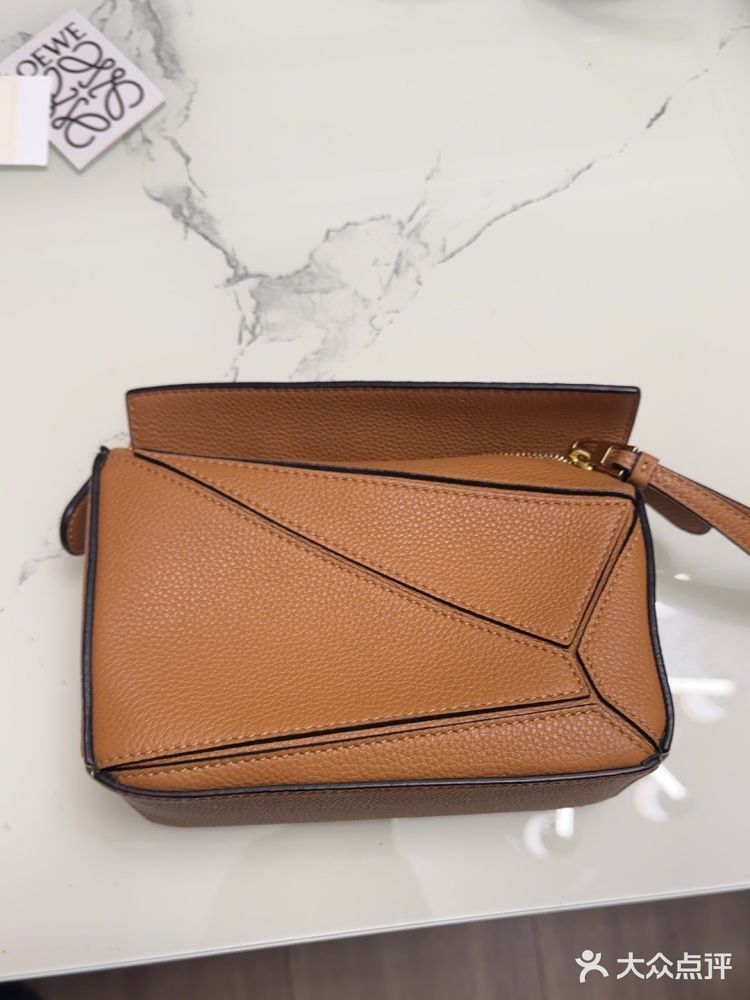 前十名牌包包排名榜(名牌包包排名前十)-第2张图片