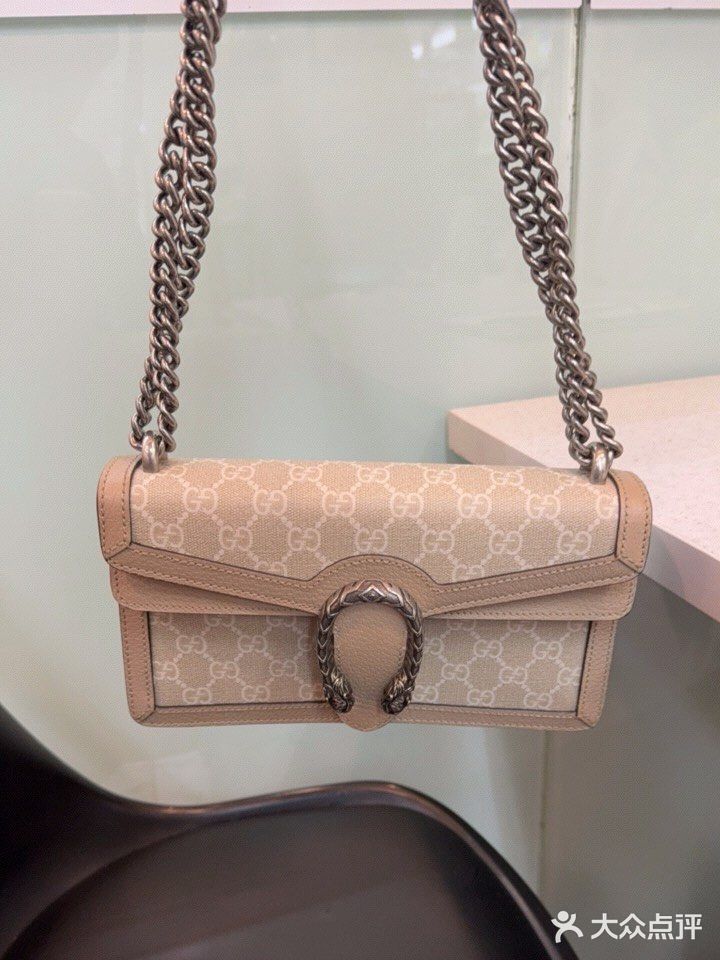 前十名牌包包排名榜(名牌包包排名前十)-第1张图片